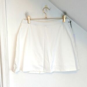 WEWOREWHAT Optic White Pull-on Built-Shorts Active Tennis Skort NEW Size M